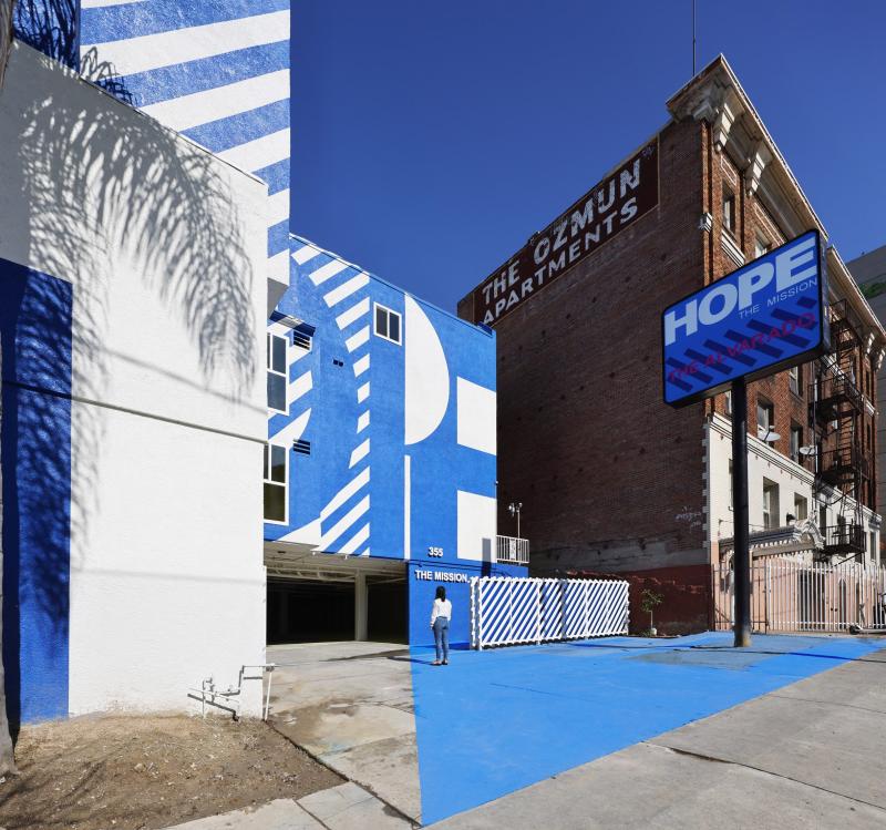 Kadre Architects превратила обветшалый мотель в Лос-Анджелесе в приют для бездомных