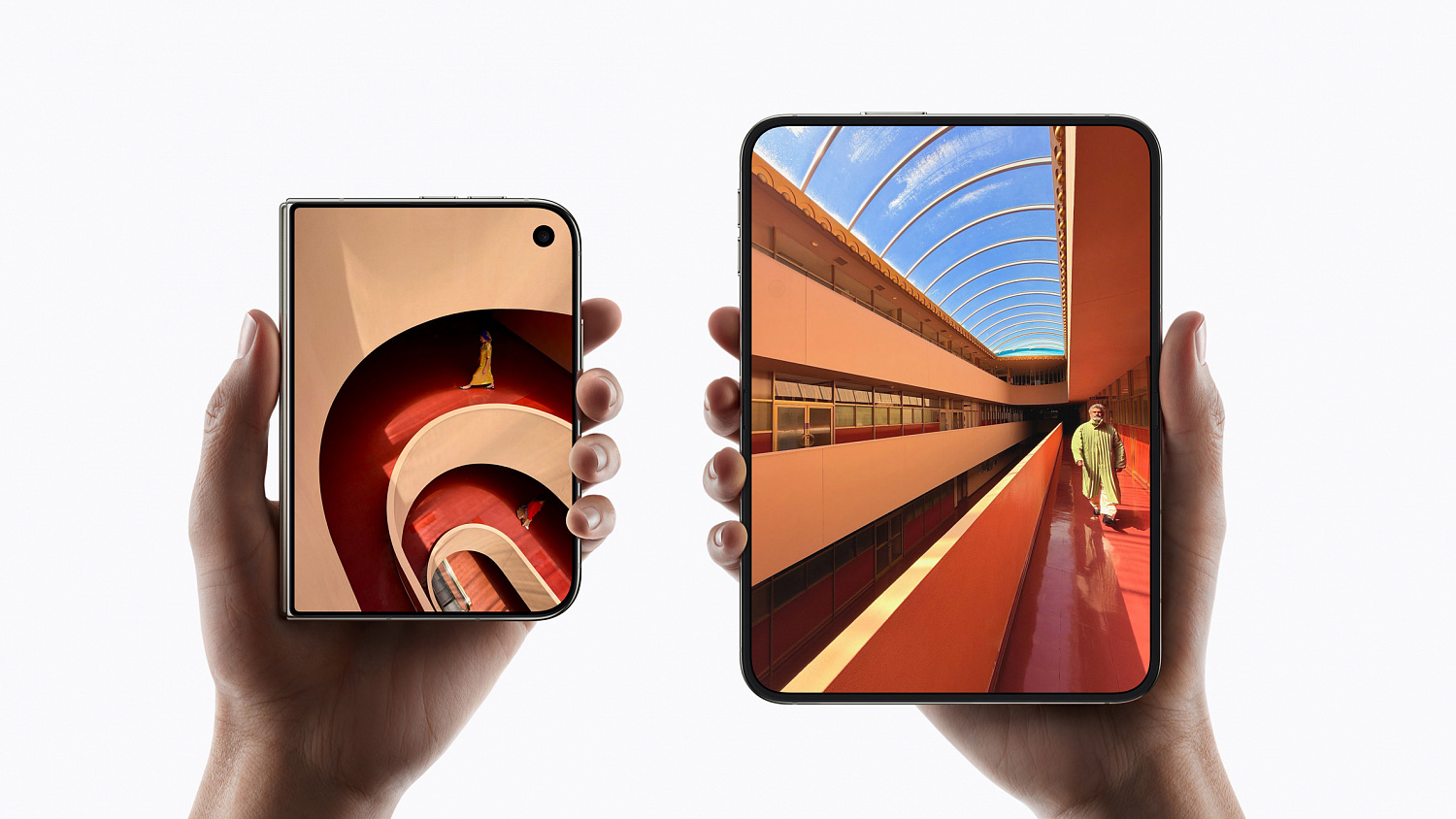 Apple выпустила складной iPhone размером с паспорт